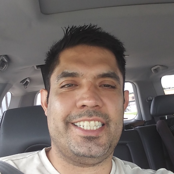 Meet your Posher, Travis - Picture 2 of 3